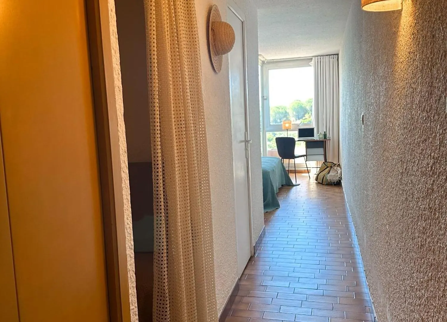 Le 70, Seventy'S, A 3 Minutes De La Plage, Vue Mer, Climatise Cavalaire-sur-Mer Apartment